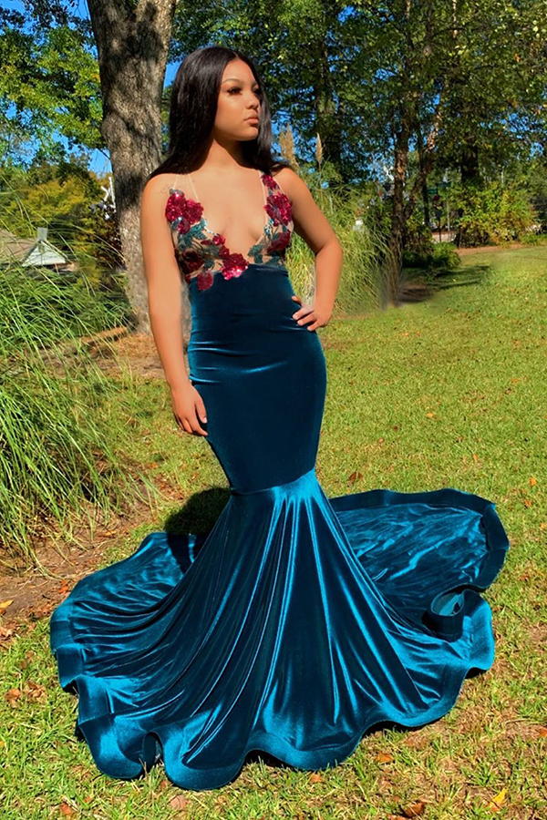 V-neck Sleeveless Sweep Train Flower Appliqued Velvet Evening Dresses
