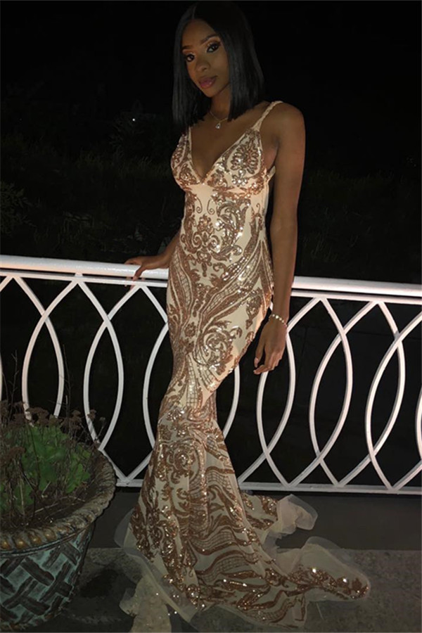 Elegant Sexy V-Neck Spaghetti Straps Sleeveless Gold Lace Appliques Elegant Mermaid Prom Dress UKes UK UK