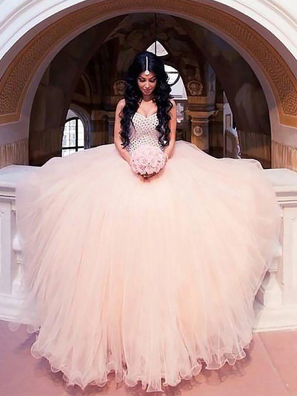 Tulle Sweep Train Ball Gown Sweetheart Sleeveless Beads Wedding Dresses UK