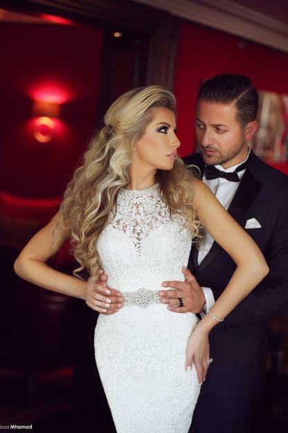 Gorgeous Lace Sexy Mermaid Wedding Dresses UK Beadss Sweep Train Bridal Gowns with Bottons