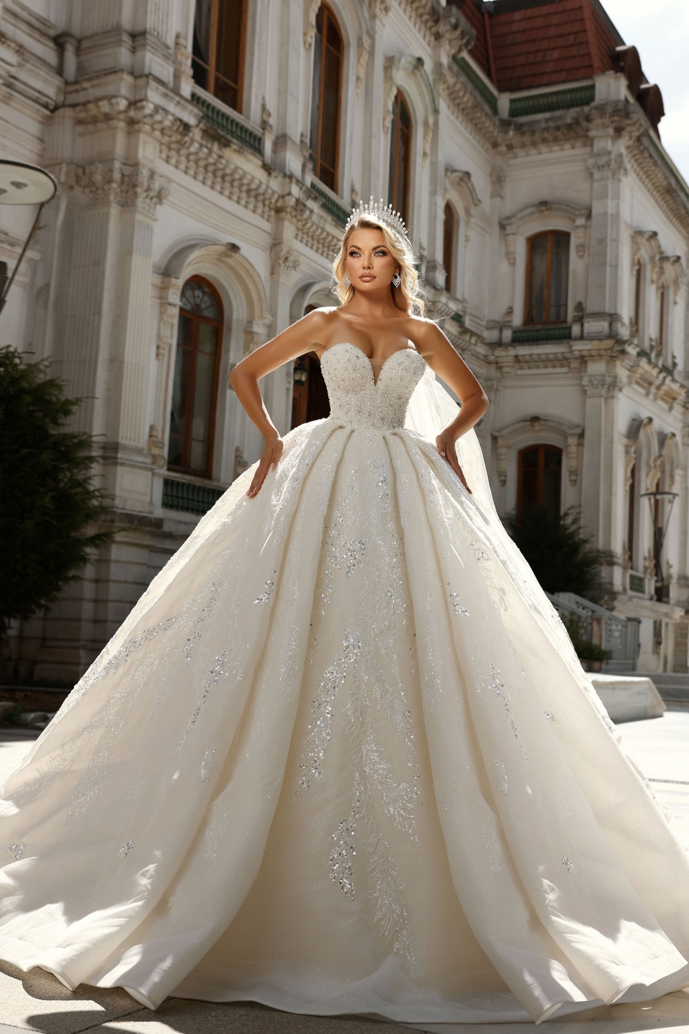 Gorgeous Sweetheart Appliques Lace Sequins Princess Wedding Dresses