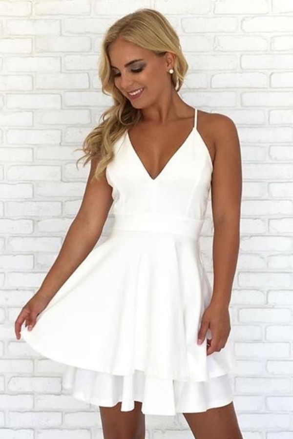 Chic Layers V-Neck Spaghetti-Straps Homecoming Dress
