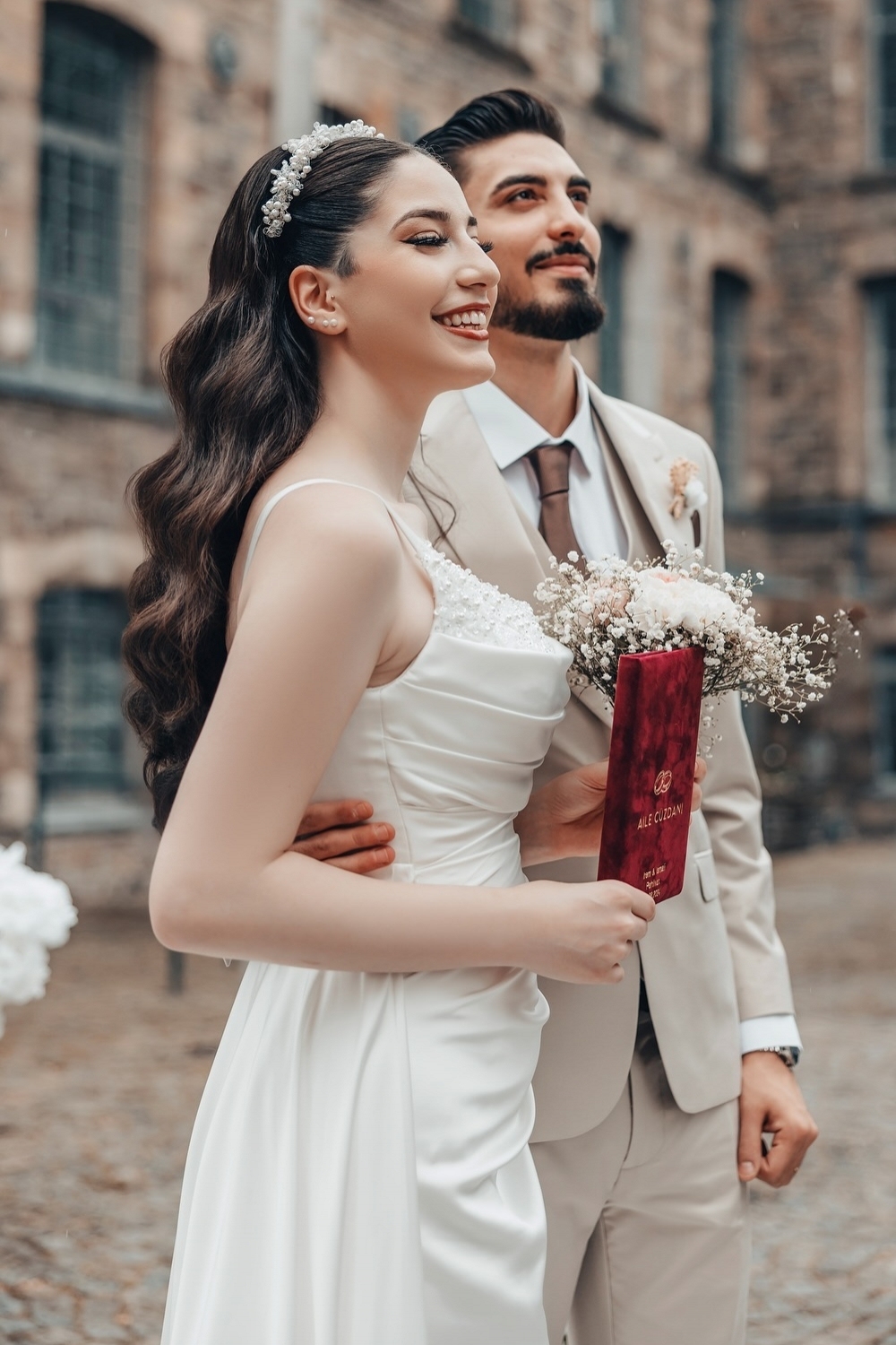 Unique Satin Ruched Pearl A-Line Wedding Dresses Chapel Train