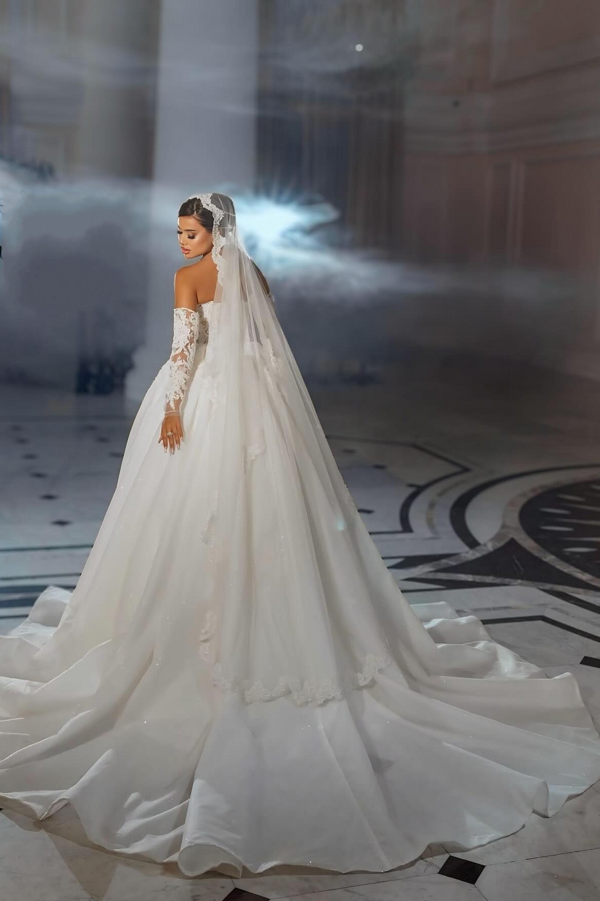 Strapless Satin Appliques Lace A-Line Wedding Dresses with Train