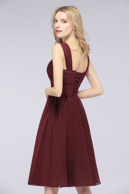 Ruffle Straps Short Burgundy Bridesmaid Dresses