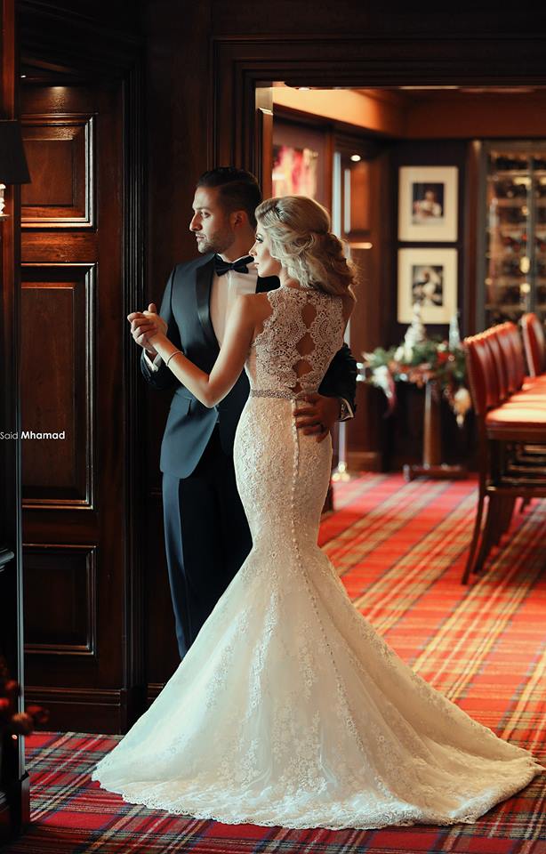 Gorgeous Lace Sexy Mermaid Wedding Dresses UK Beadss Sweep Train Bridal Gowns with Bottons