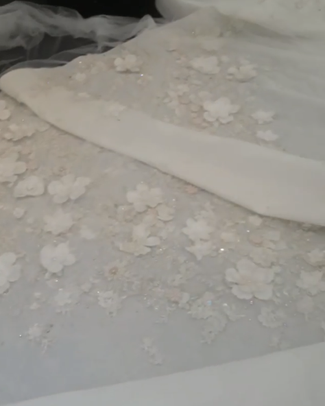 Gorgeous Ball Gown Wedding Dresses UK Off-the-Shoulder Floral Beads Bridal Gowns