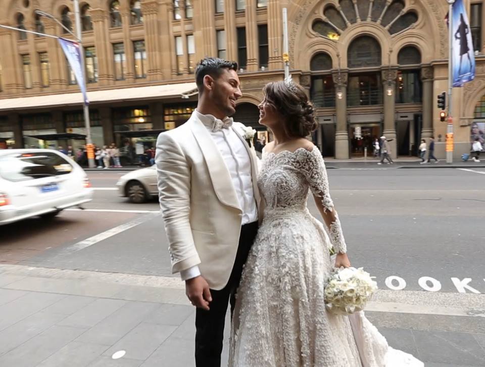 Pretty Lace Long Sleeve Princess Wedding Dresses UK Ball Gown With Appliques