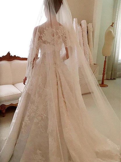 Scoop Neckline Sleeveless A-Line Lace Applique Court Train Wedding Dresses UK