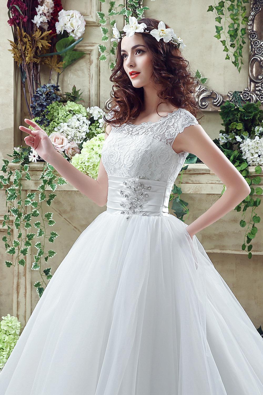 Elegant Illusion Lace Beadss Wedding Dress Cap Sleeve Zipper