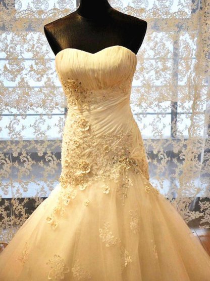 Tulle Ball Gown Floor-Length Sweetheart Beads Sleeveless Wedding Dresses UK