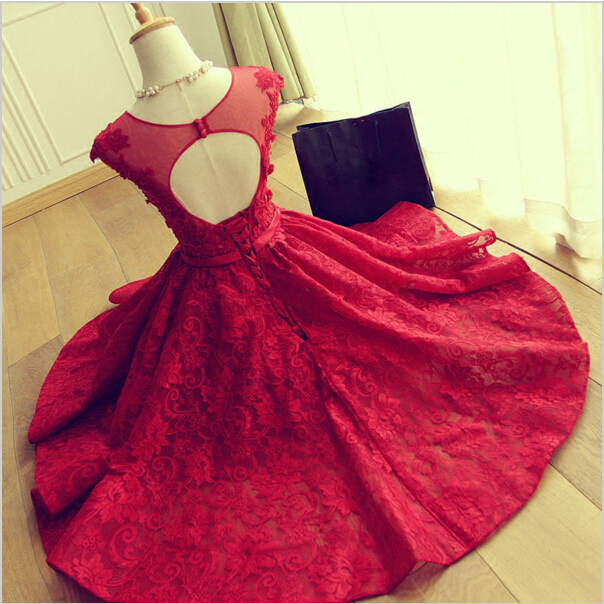 Delicate Red Lace Appliques Homecoming Dress UK Mini Cap Sleeve