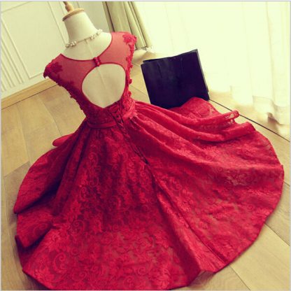 Delicate Red Lace Appliques Homecoming Dress UK Mini Cap Sleeve