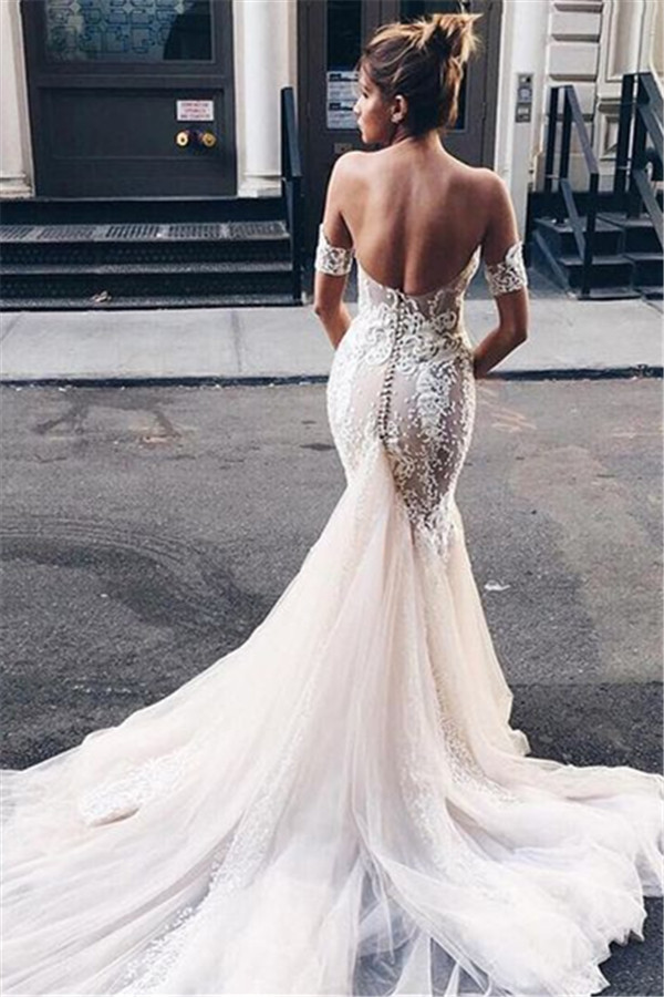 Strapless Sexy Mermaid Bride Dress Open Back Sweetheart Wedding Dress with Long Tulle Train