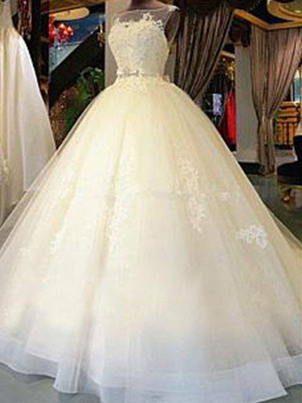 Sleeveless Ribbon Scoop Neckline Applique Tulle Ball Gown Cathedral Train Wedding Dresses UK
