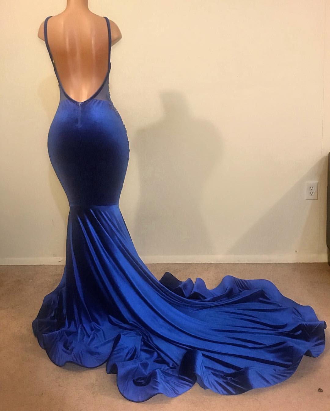 Elegant Hot Mermaid Spahgetti-Straps Backless Velvet Applique Prom Dress UK-27Dress.co.uk