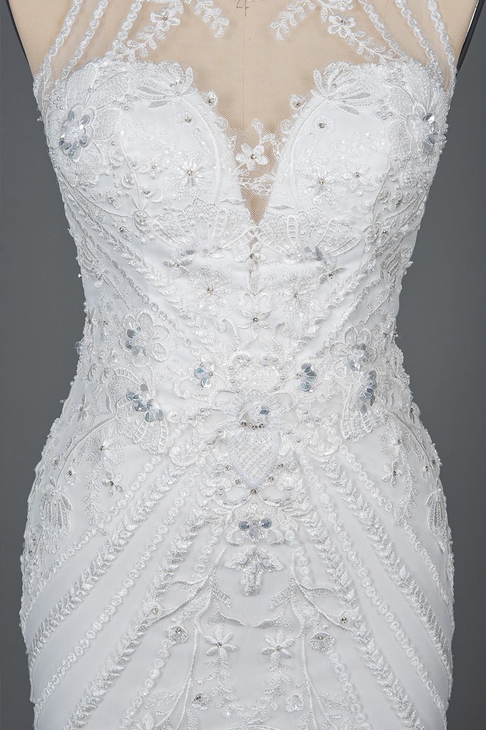 Scoop Neck Sleeveless Mermaid Wedding Dress with Floral Lace Appliques