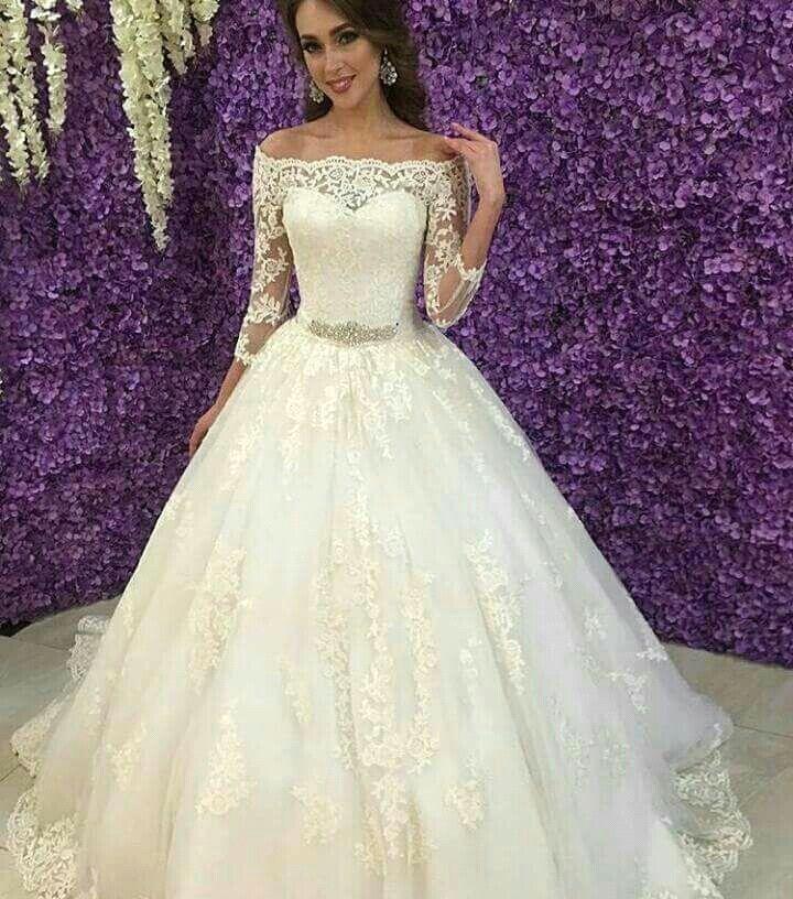 Princess Off-the-Shoulder Long Sleeve Wedding Dress Lace Tulle