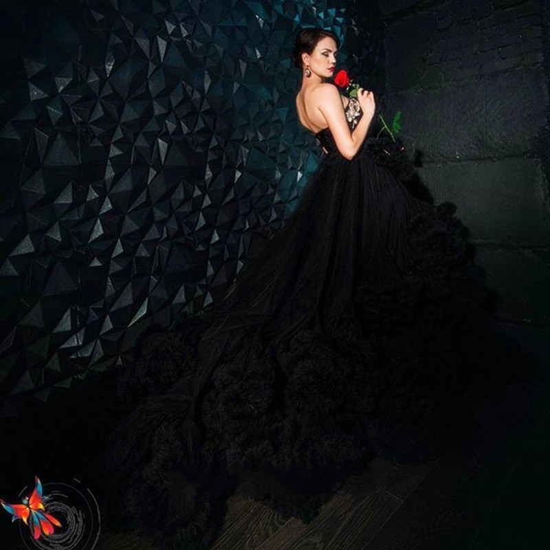 Luxury Appliques Ruffles Black Evening Dress UK Court Train Sleeveless