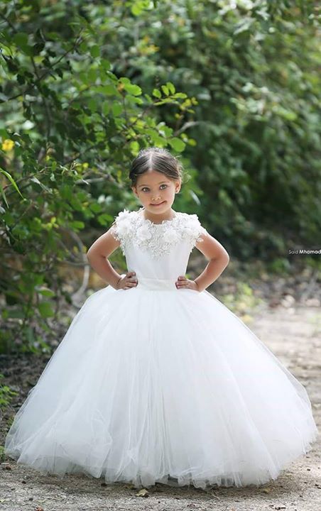 Lovely Bateau Cap Sleeve Tulle Girls Pageant Dress With Appliques Flower-27Dress.co.uk