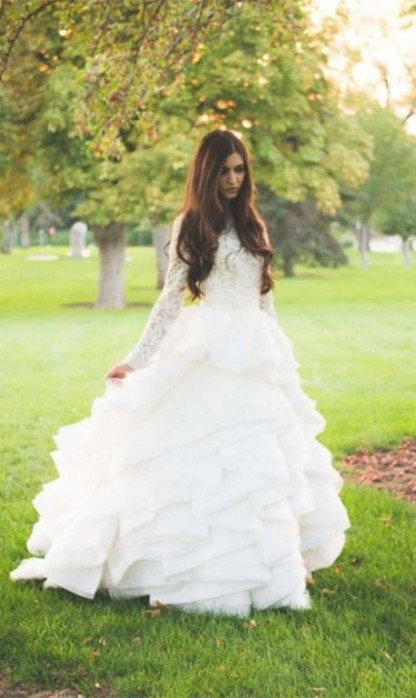 Elegant Beadss Lace Appliques Wedding Dress Ruffles Court Train-27Dress.co.uk