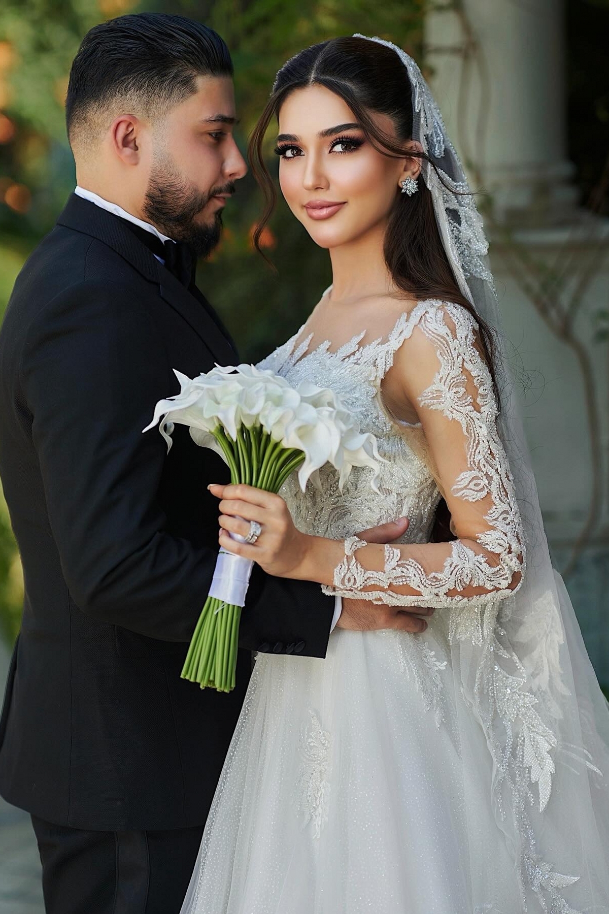 Sweetheart Tulle Appliques Lace A-Line Wedding Dresses Long Sleeve