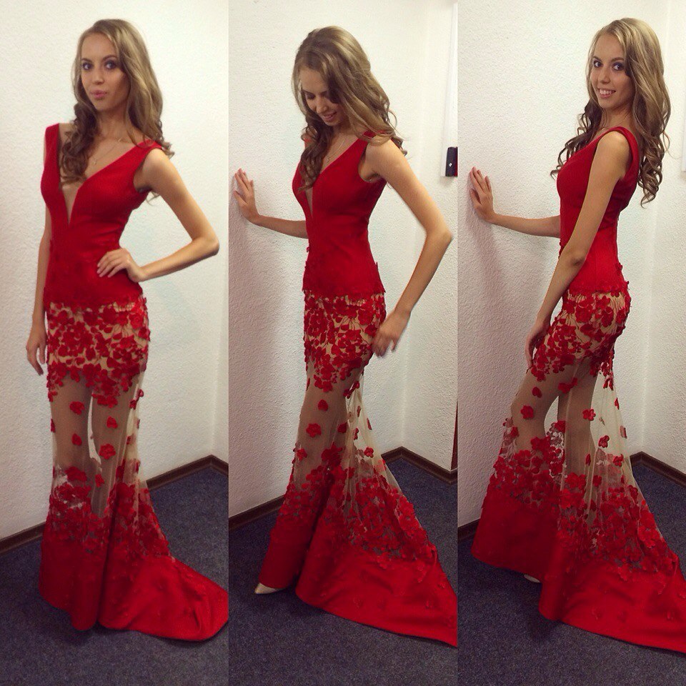 Elegant Red V-Neck Mermaid Prom Dress UKes UK Sheer Skirt long Lace