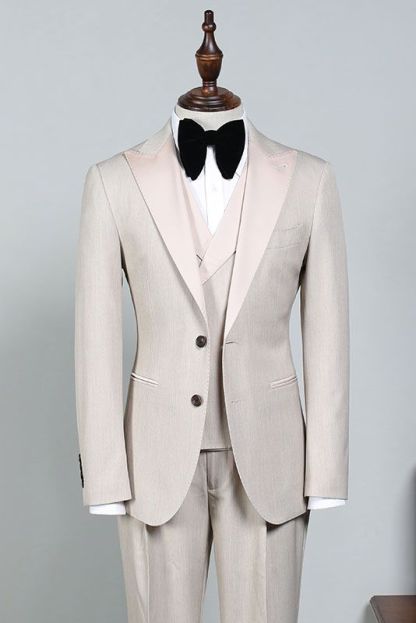 Nigel Stylish Off White Peaked Lapel 2 Button Business Suit For Men