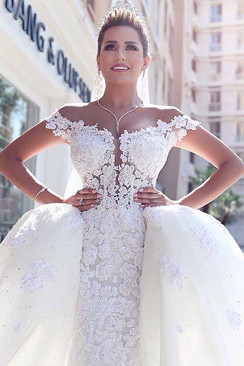 Luxurious Long-Sleeve A-line Lace White Wedding Dresses UK