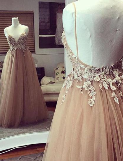 Modern Tulle Champagne Spaghetti Straps A-Line Applique Prom Dress