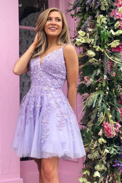 V-Neck Tulle Lace Dress with Spaghetti Straps Backless Party Wear Dress