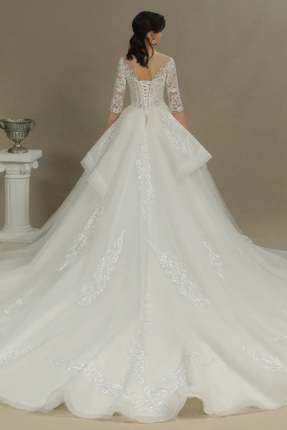 Luxury Floral Lace Bridal Gown Crew Neck Long Sleeves Wedding Dress