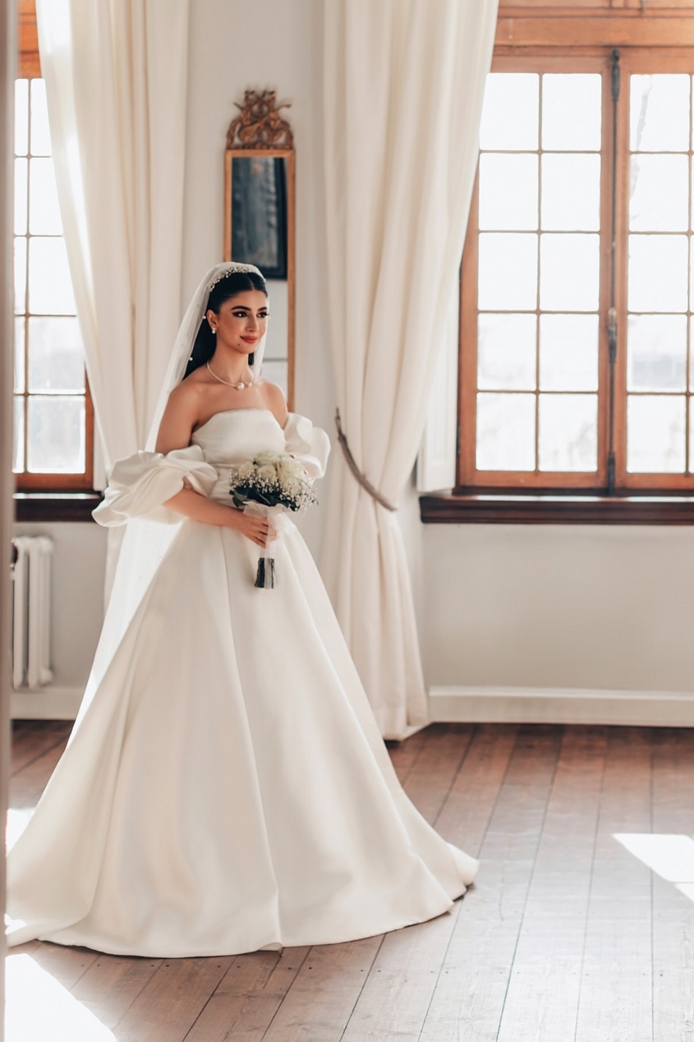 Glamous Satin Aline Wedding Dress Princess Ball Gown with Puffy Sleeves
