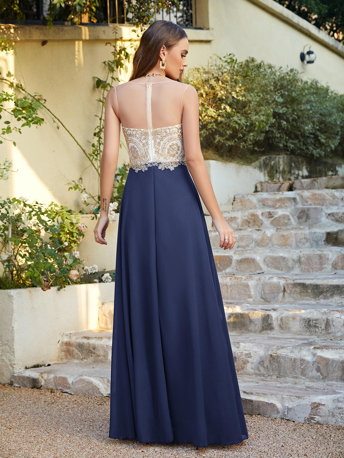 Elegant Jewel Neck Chiffon Formal Dress Floor Length A-line Lace Appliques Bridesmaid Dresses
