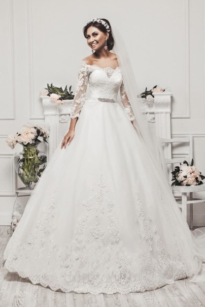 Delicate Tulle Lace Appliques Wedding Dress 3/4-Length Sleeve Beadss
