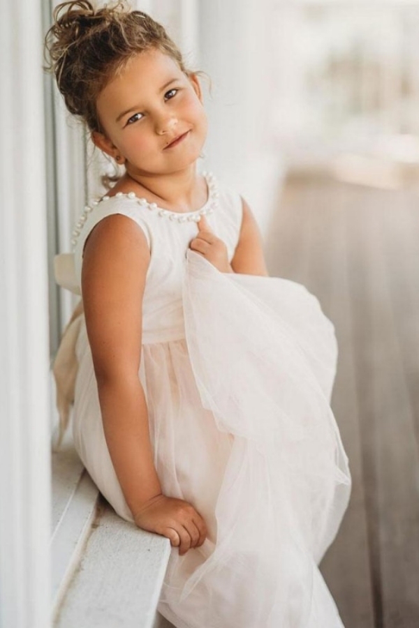 Jewel Neck Ivory Flower Girl Dress Sleeveless Formal Kids Dress for Party