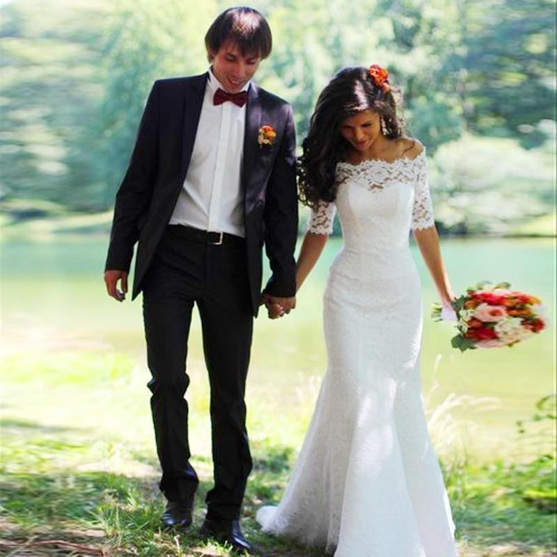 Modern Off-the-shoulder Half-sleeve Sexy Mermaid Wedding Dress With Lace