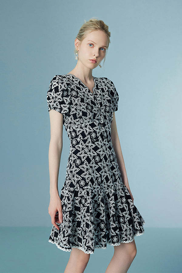 Black V-neck Short Dresses Short Sleeves with Applique-27Dress.co.uk