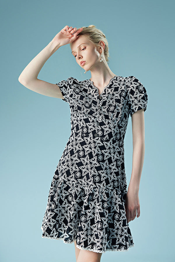 Black V-neck Short Dresses Short Sleeves with Applique-27Dress.co.uk