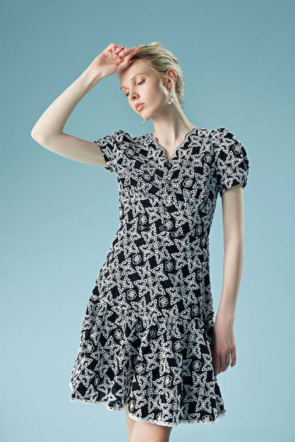 Black V-neck Short Dresses Short Sleeves with Applique-27Dress.co.uk