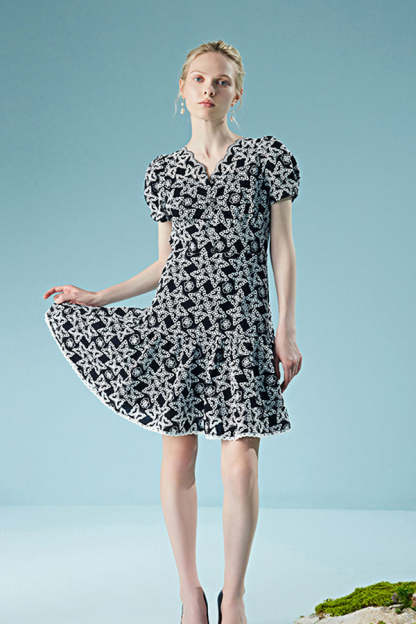 Black V-neck Short Dresses Short Sleeves with Applique-27Dress.co.uk