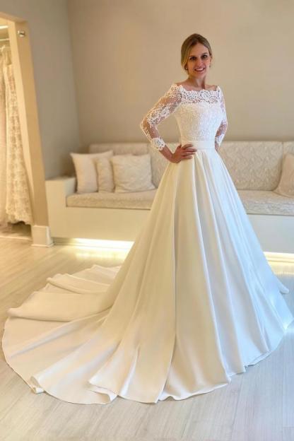 Modest Satin Wedding Dresses 3/4 Sleeves Bateau Neck Lace Appliques Bridal Dress Sweep Train
