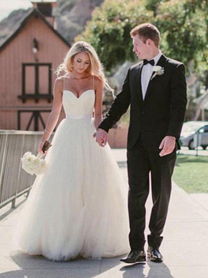 Sweep Train Ball Gown Sleeveless Tulle Sweetheart Wedding Dresses UK