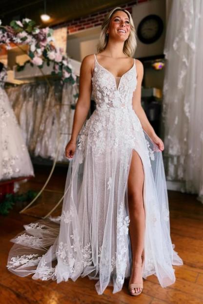 Amazing V-Neck White Tulle A-line Slit Wedding Dress with Floral Lace Appliques