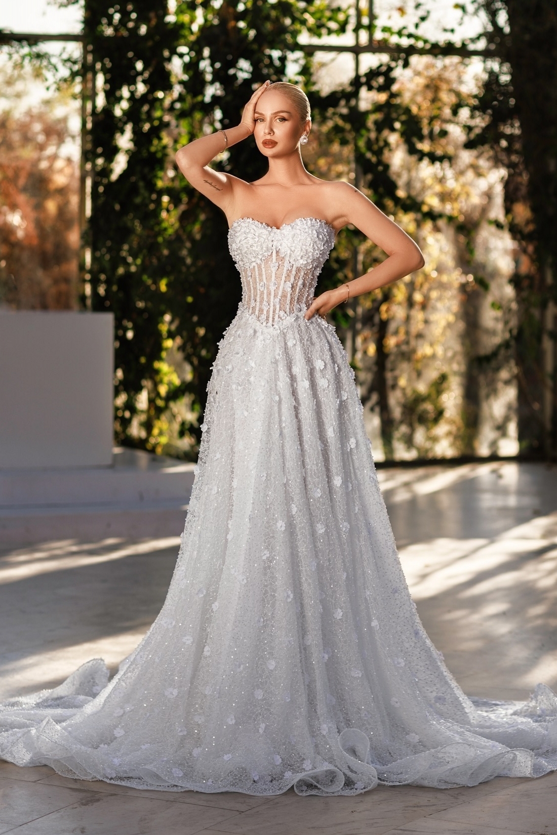 Unique Sweetheart Tulle Appliques Lace Long A-Line Wedding Dresses