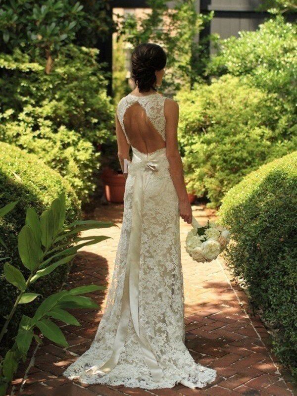 Sleeveless V-neck Lace Sweep Train Wedding Dresses UK