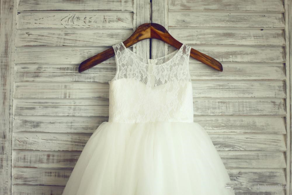 Lovely Lace Tulle Short Flower Girl Dress Illusion Sleeveless