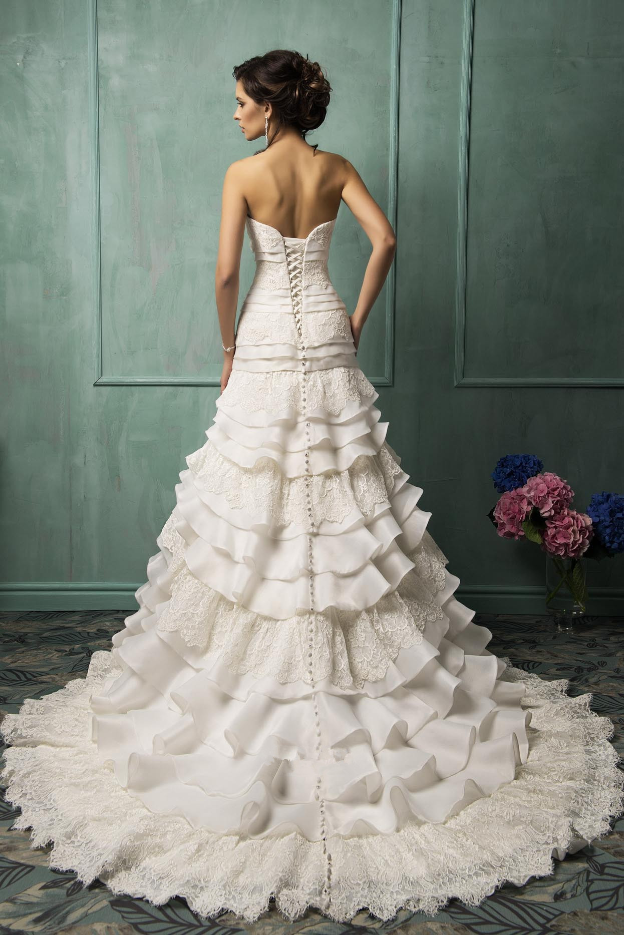 Timeless Sweetheart Sleeveless Lace Wedding Dress With Ruffles
