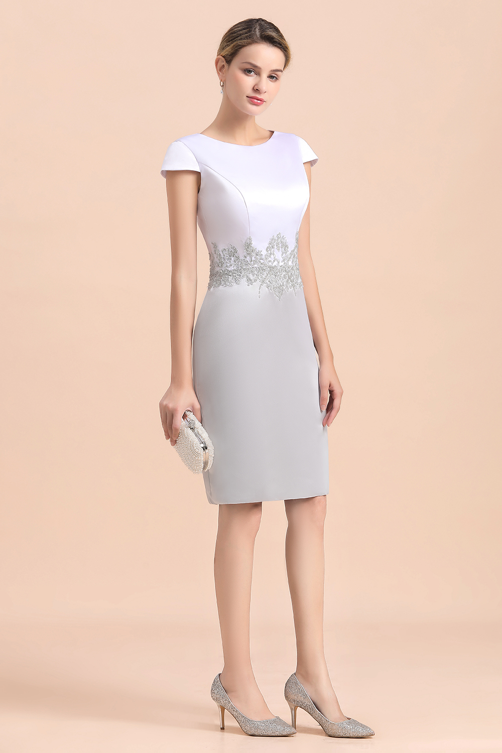 Chic Silve Short Mother Of the Bride Dress Knee-Length Wedding Party Gowns
