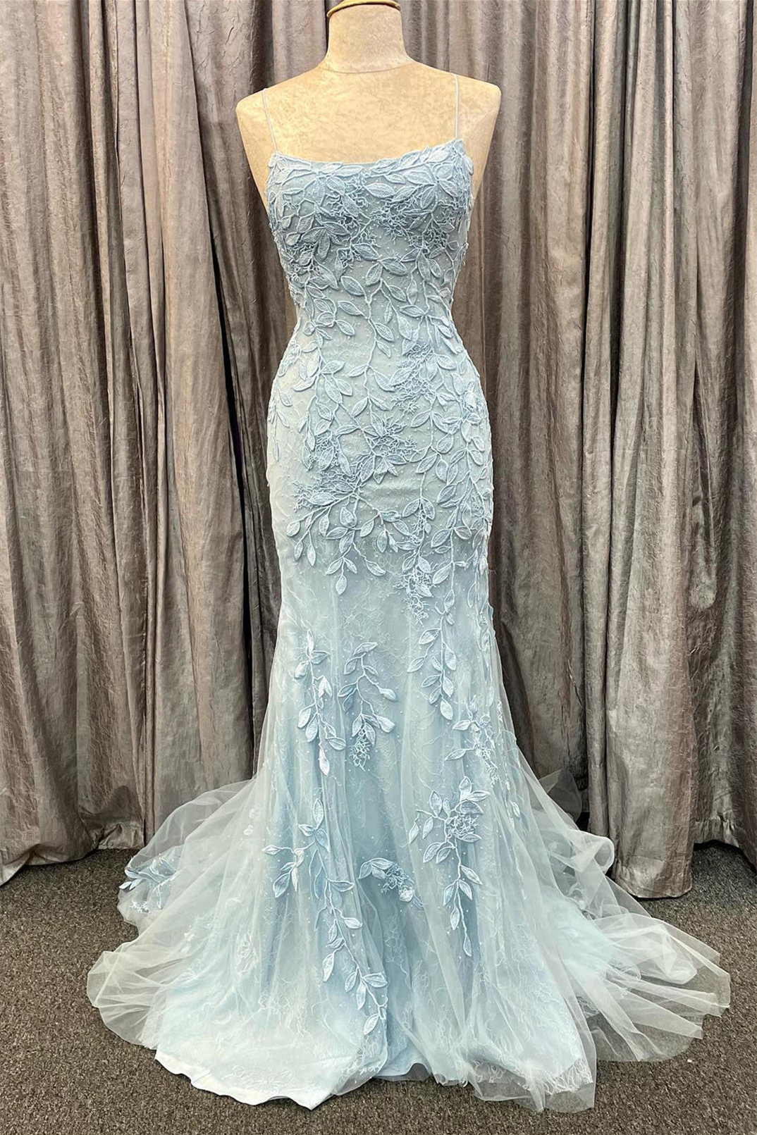 Exquisite Tulle Spaghetti Strap Sleeveless Backless Mermaid Prom Dress with Embroidery